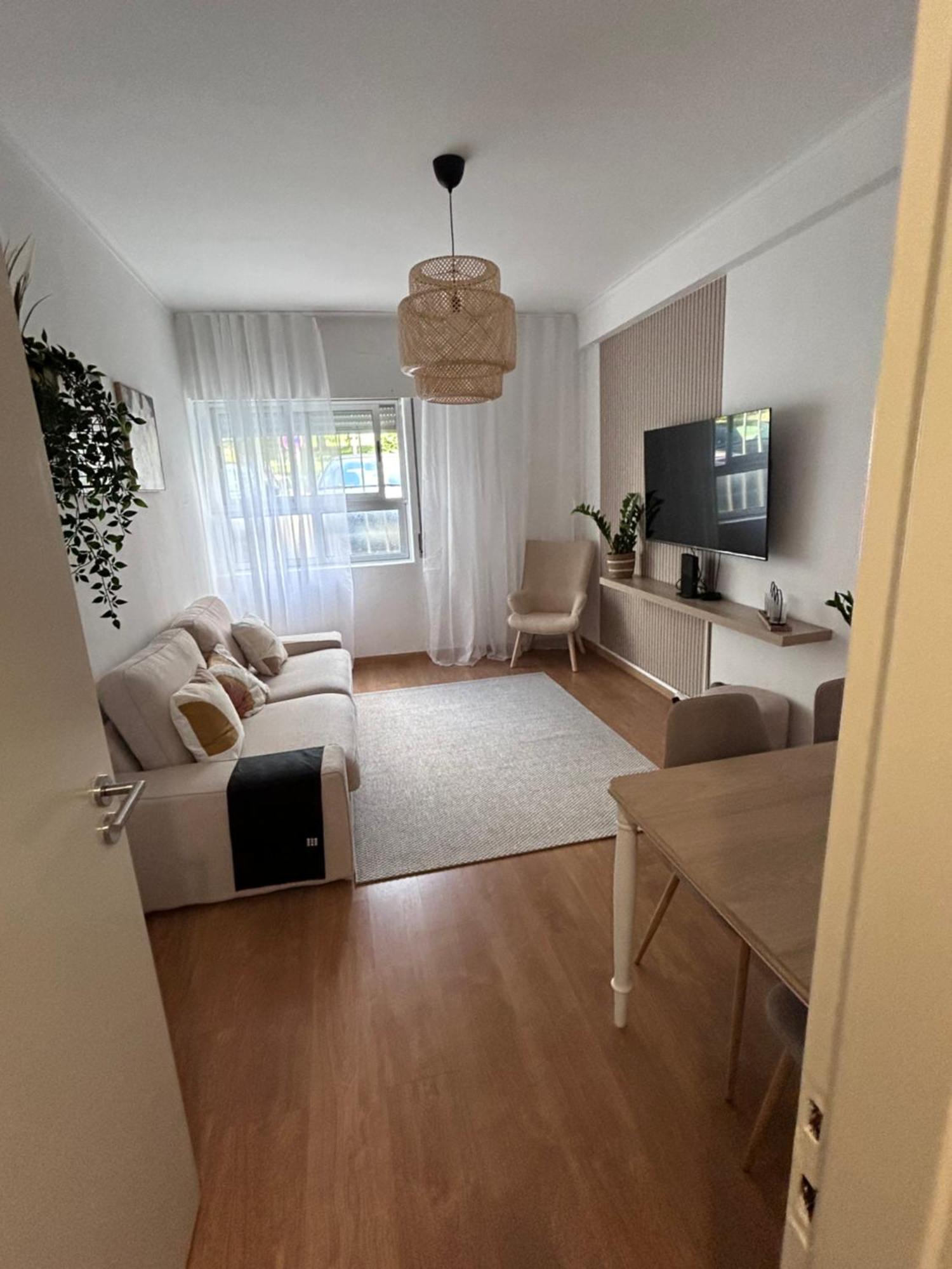 Apartamento Acolhedor Em Queluz Exterior foto